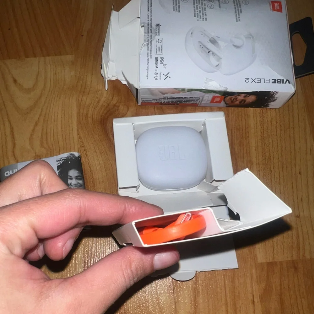 JBL Vibe Flex 2 Earbuds - Sleek White